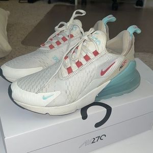 Women’s nike air max 270 size 8.5. Practically brand new.